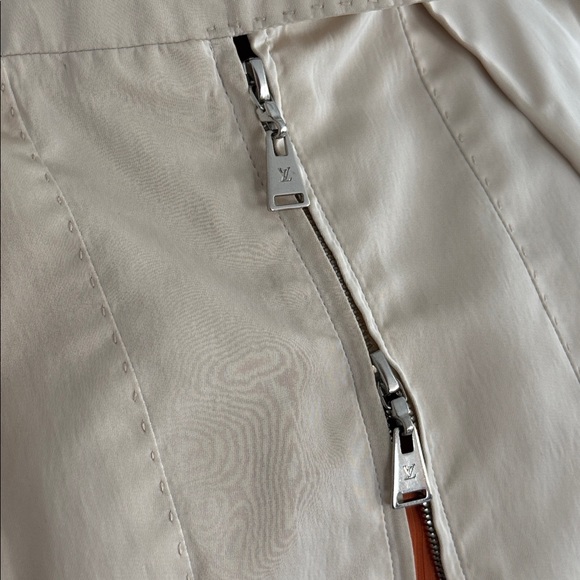 Louis Vuitton Silk Hooded Jacket - Picture 6 of 11